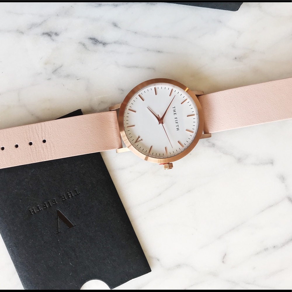 Fifth watch - Picture 2 of 3